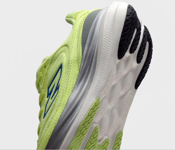 New Balance 1080v15 skrie&scaron;anas apavi