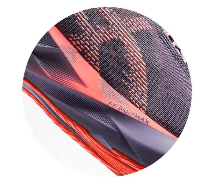Кроссовки для бега Asics Novablast 5