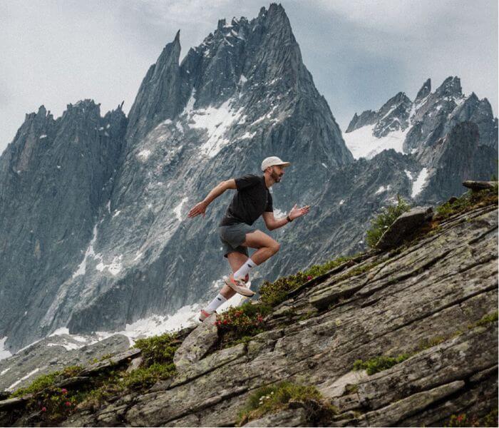 Кроссовки New Balance Hierro v9